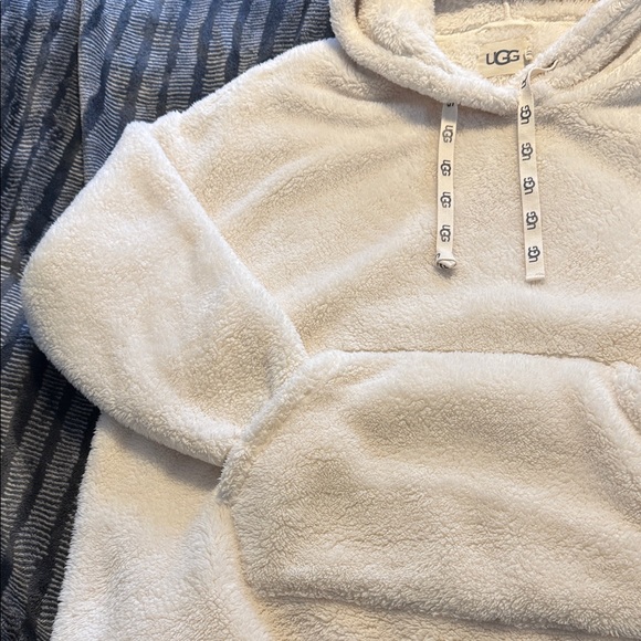 UGG Cozy Cream Hooded lounge robe , absolutely perfect condition XL - Picture 4 of 6